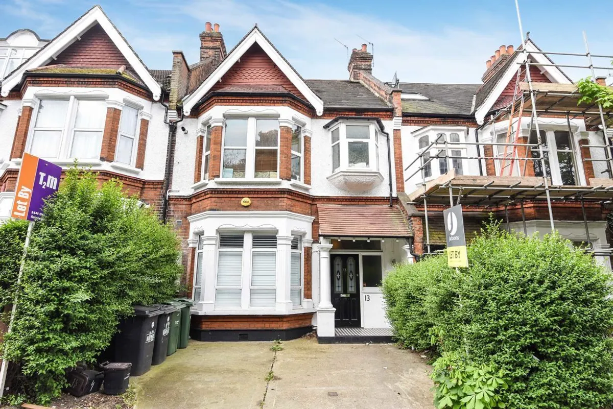 Flat Tooting Bec Gardens in Greater London