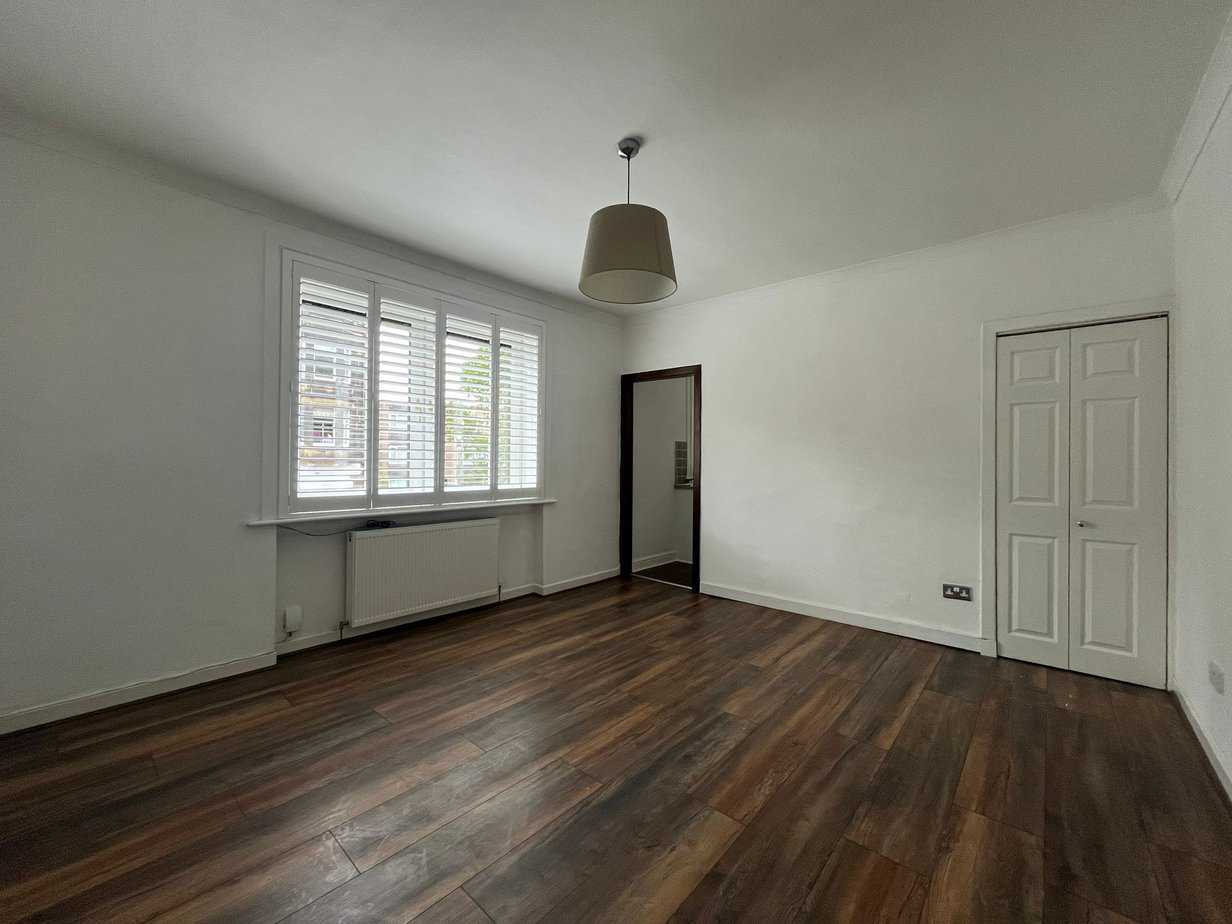 Flat Granton Road in City of Edinburgh