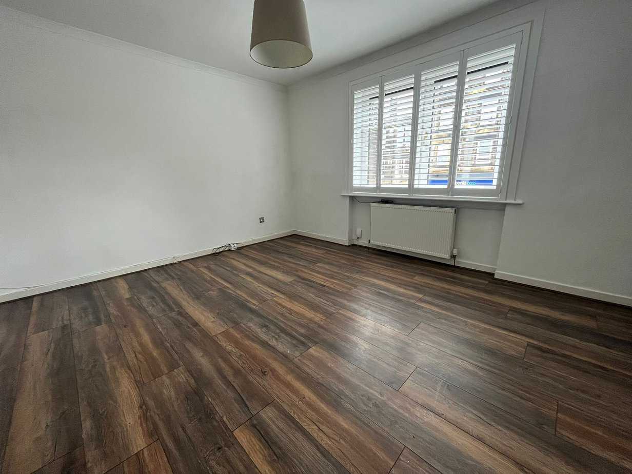 Flat Granton Road in City of Edinburgh