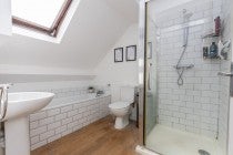 House B2165 in Rother