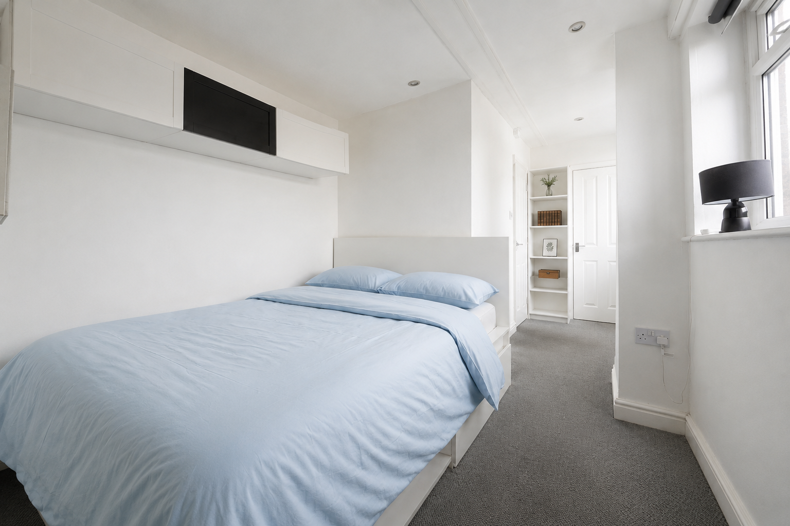 Room Derby Avenue in Salford