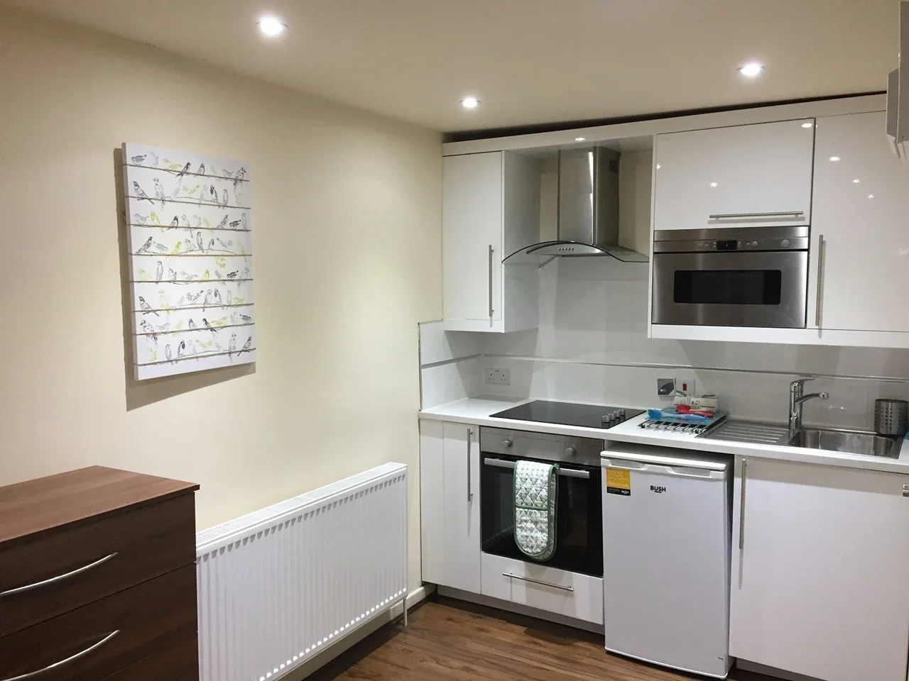 Flat Cranhurst Road in Greater London