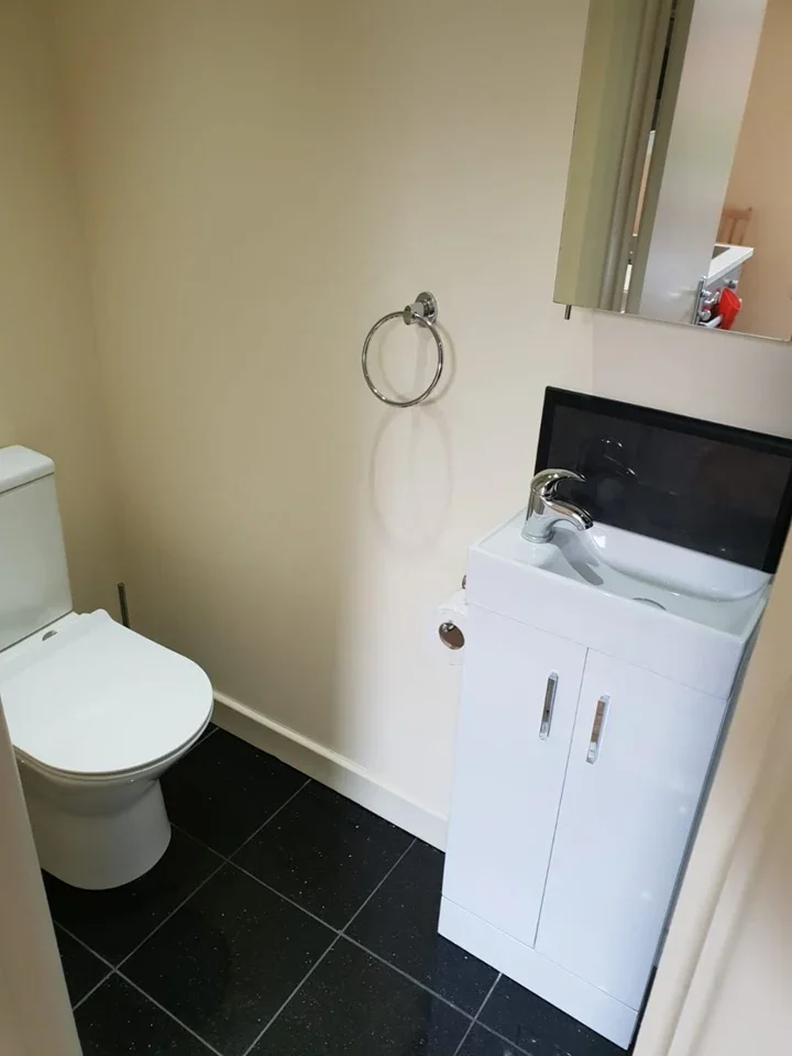 Flat Cranhurst Road in Greater London