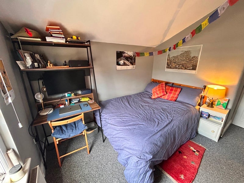 Room Wearside Road in Greater London
