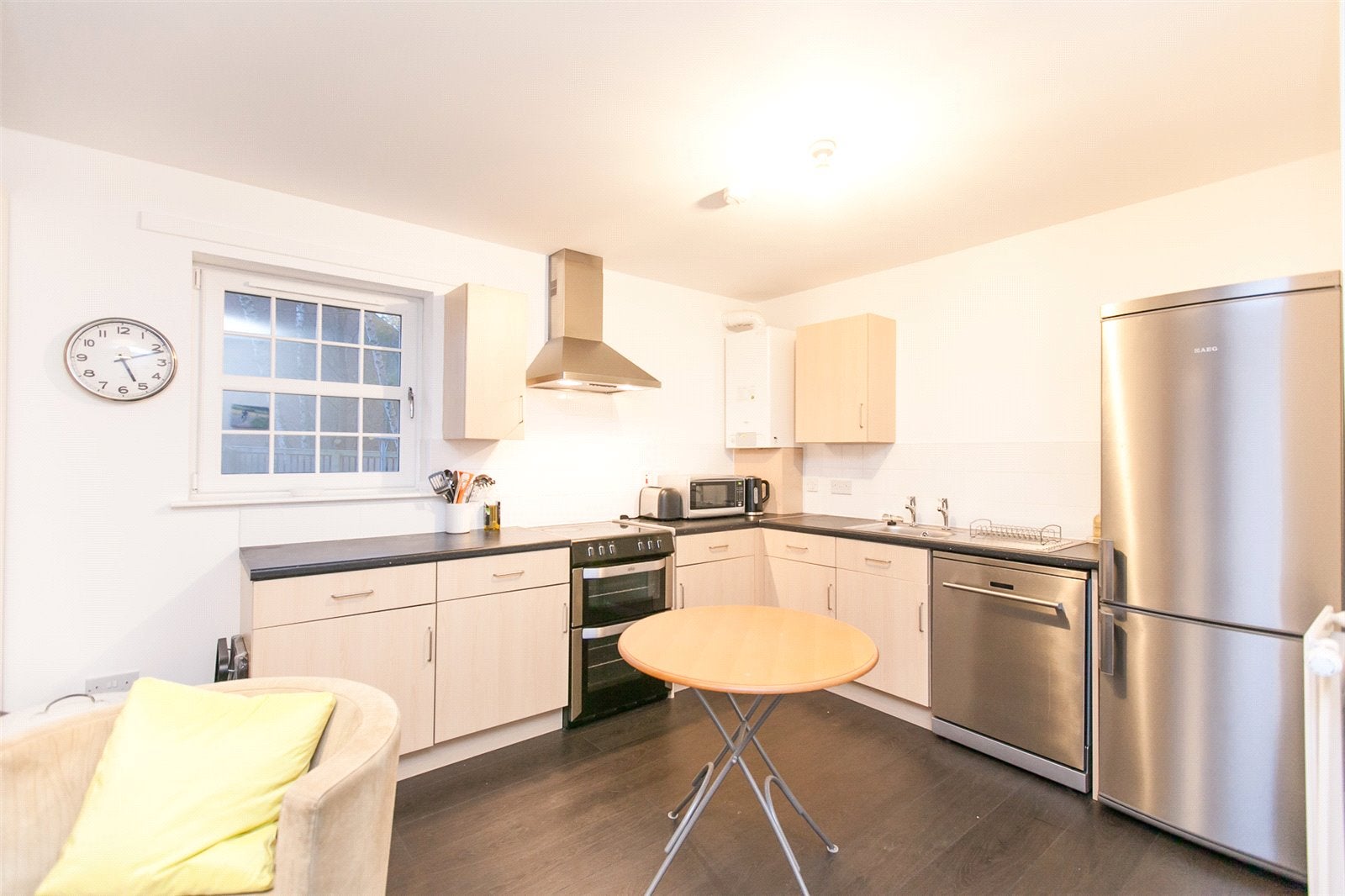 Flat Stuart Square in City of Edinburgh