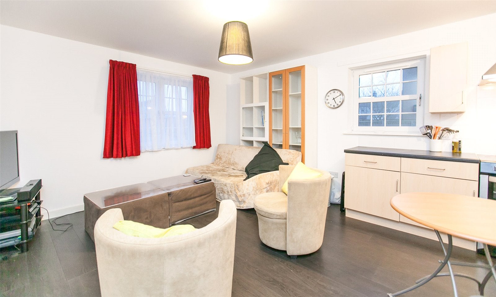 Flat Stuart Square in City of Edinburgh
