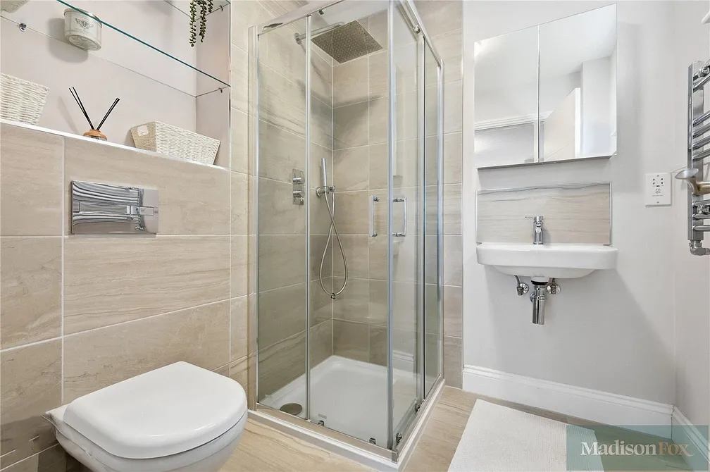 Flat West Grove in Greater London