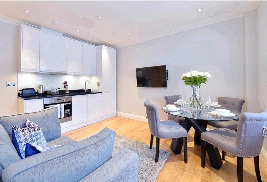Flat Duke Street in City of Westminster