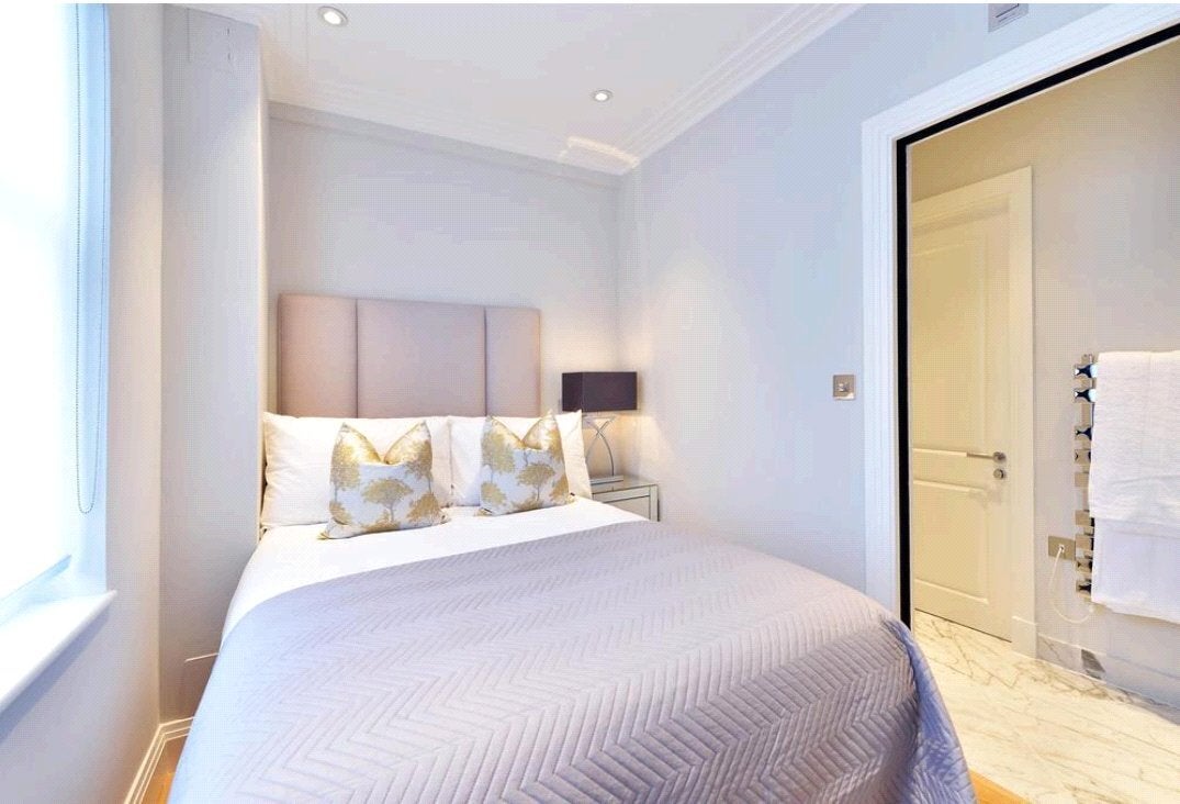 Flat Duke Street in City of Westminster