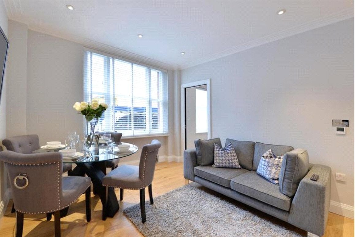 Flat Duke Street in City of Westminster