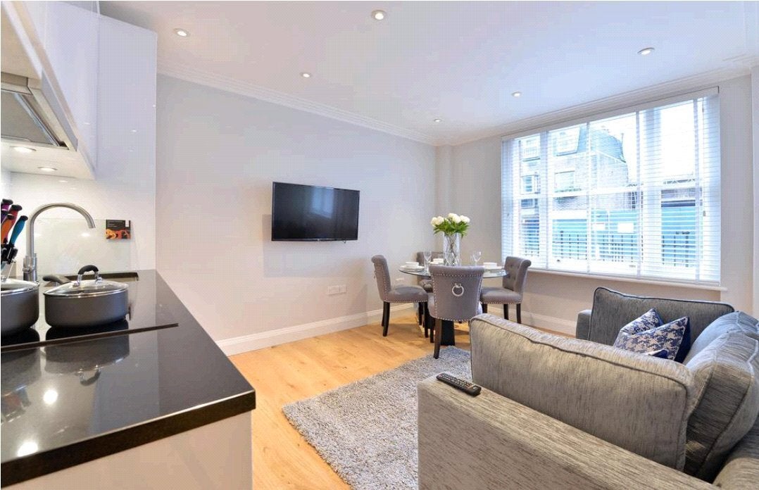 Flat Duke Street in City of Westminster