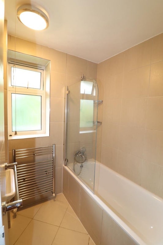 Room Mornington Crescent in Greater London