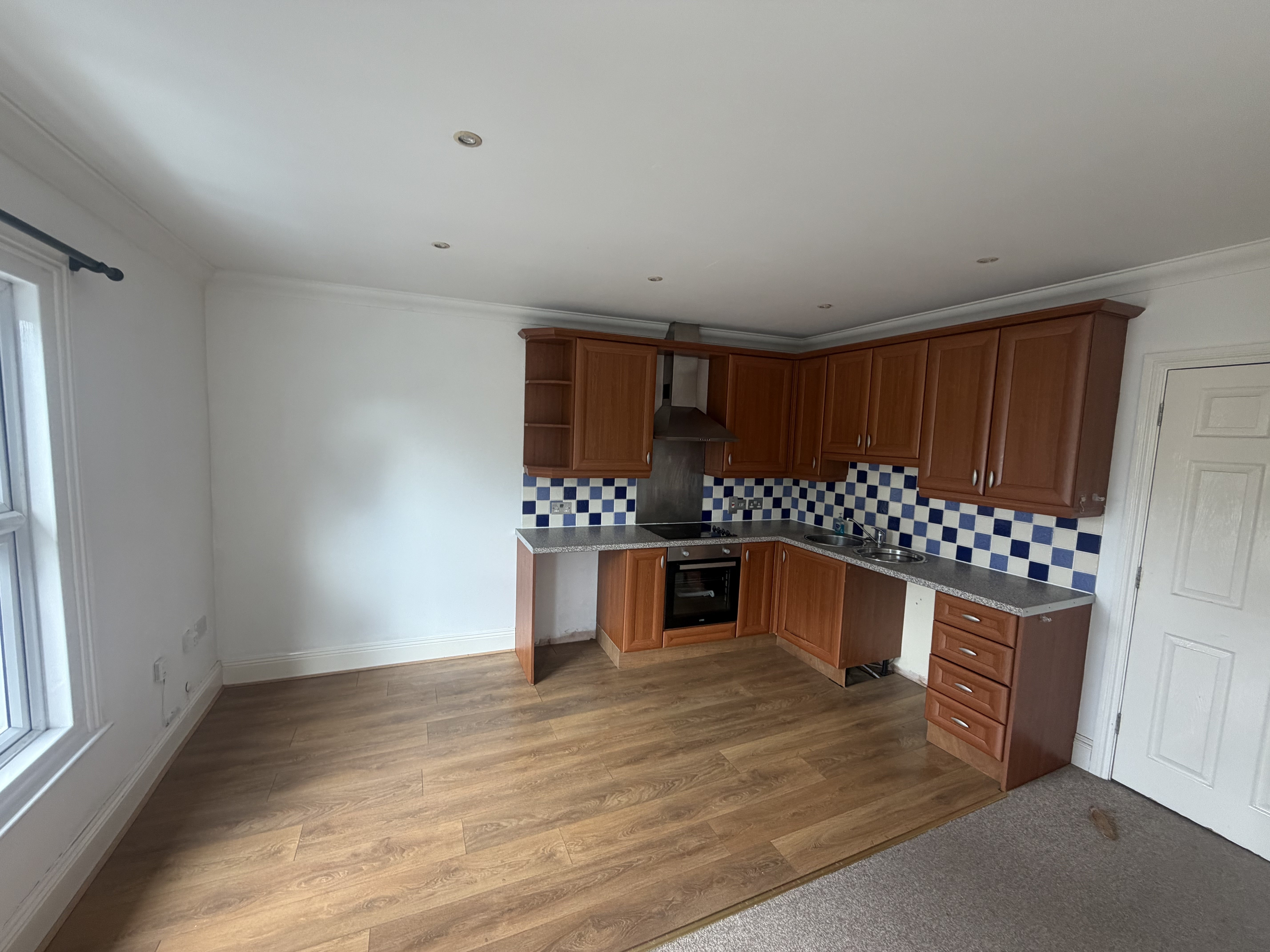 Flat Belvedere Road in Taunton