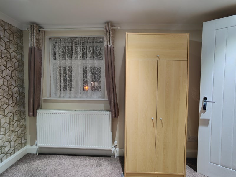 Room Harold Road in Greater London