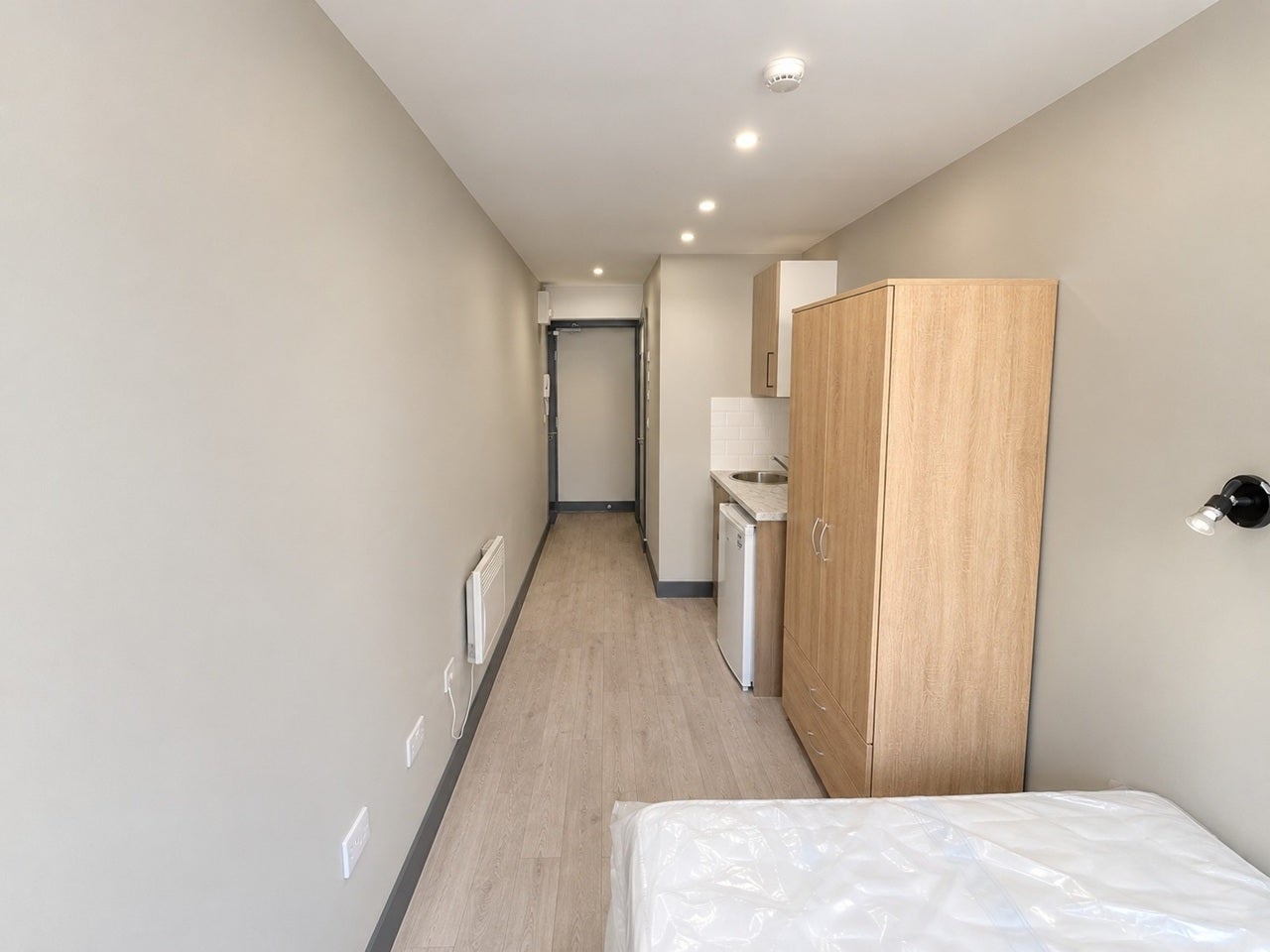 Flat Bledlow Close in Greater London