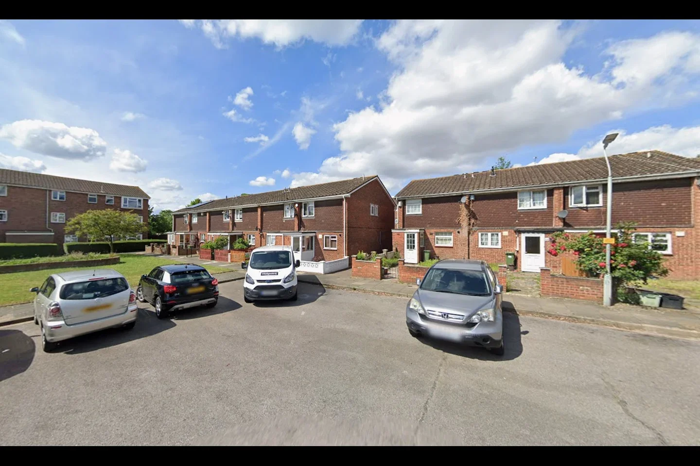 Flat Bledlow Close in Greater London
