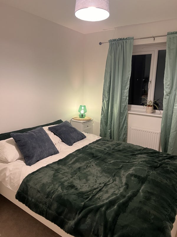 Room Criddle Avenue in Woolvers Hill