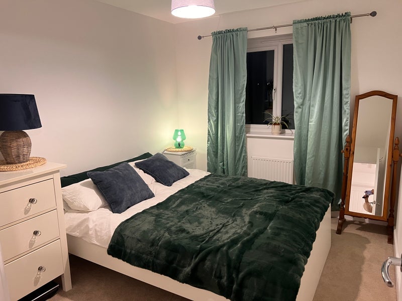 Room Criddle Avenue in Woolvers Hill