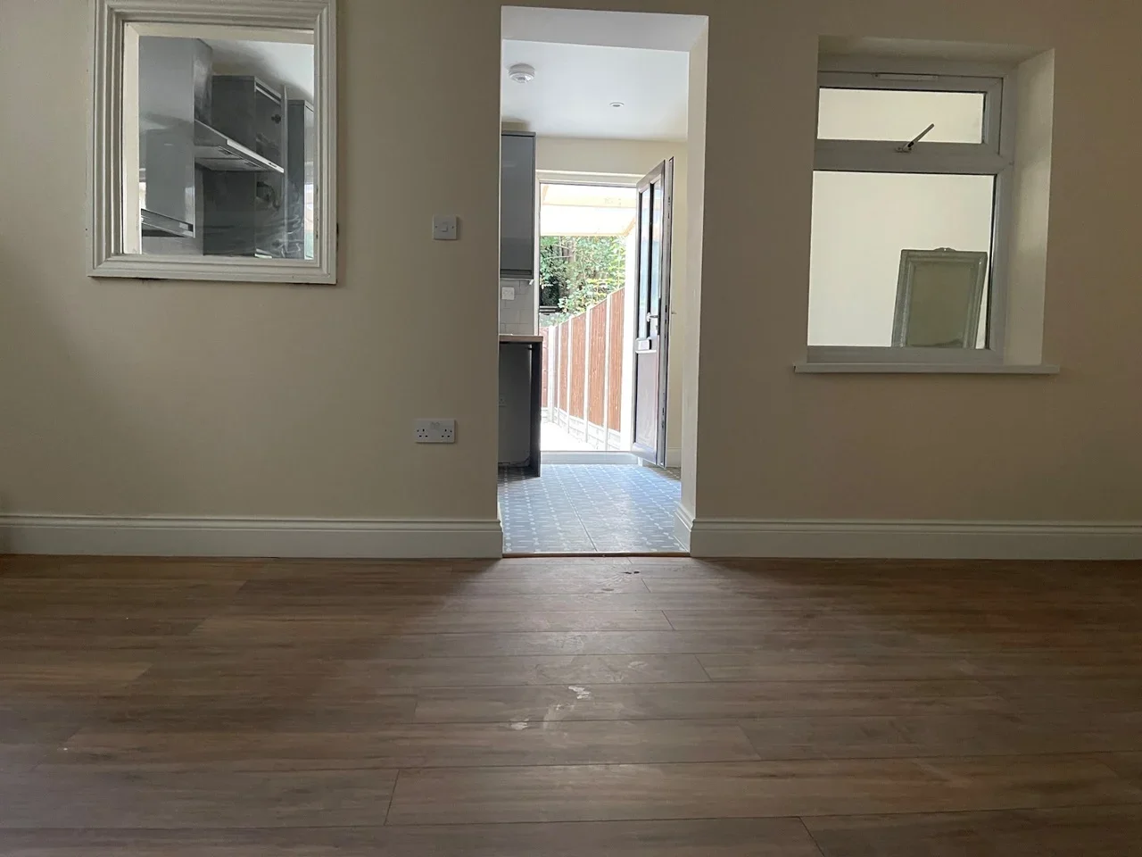 Flat Lower Range Road in Gravesham