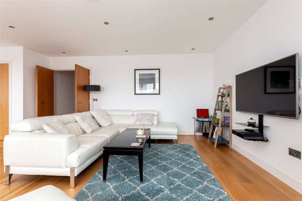 Flat Ravelston Terrace in City of Edinburgh