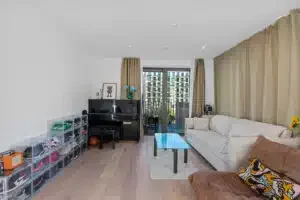 Flat Royal Crest Avenue in Greater London
