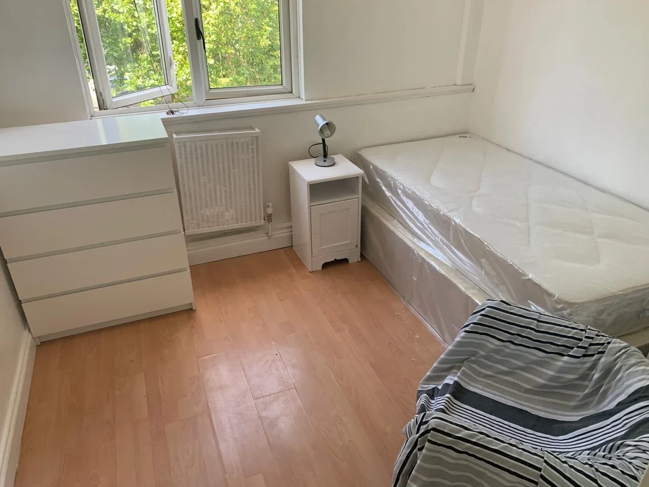 Room Laxley Close in Greater London