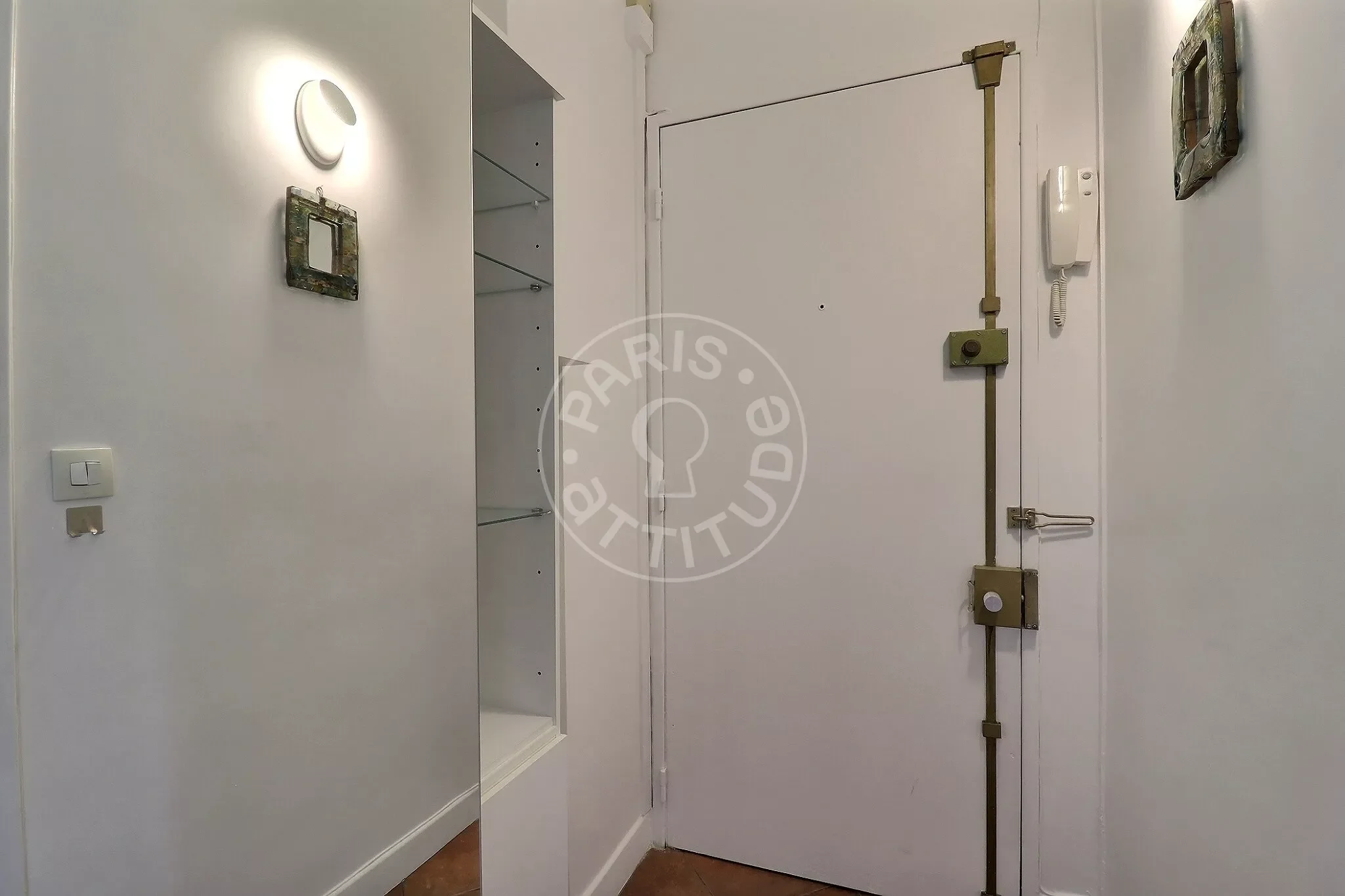 Appartement Avenue de Versailles à Paris