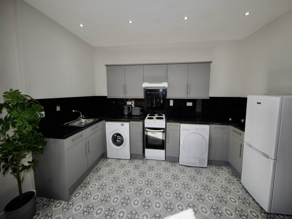 Flat Pitfour Street in Dundee
