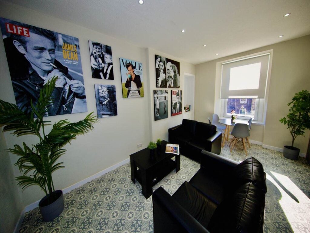 Flat Pitfour Street in Dundee