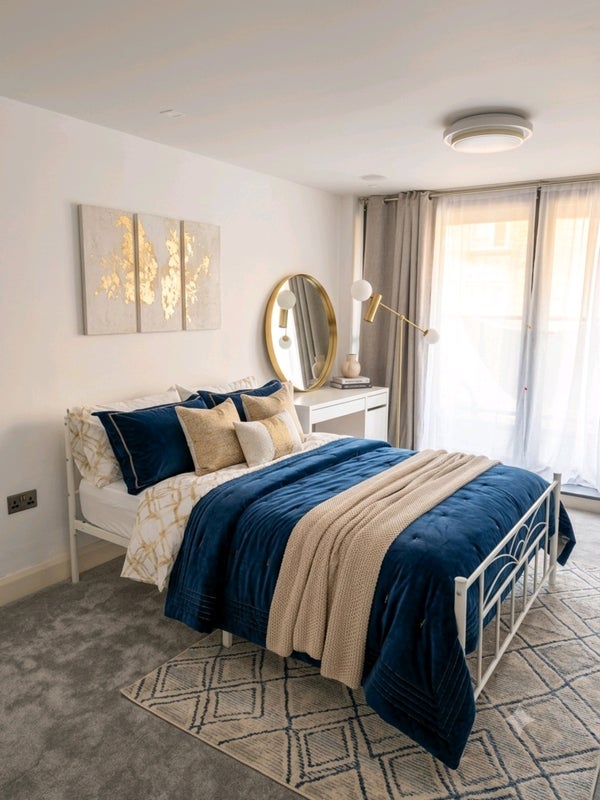 Room Cuba Street in Greater London