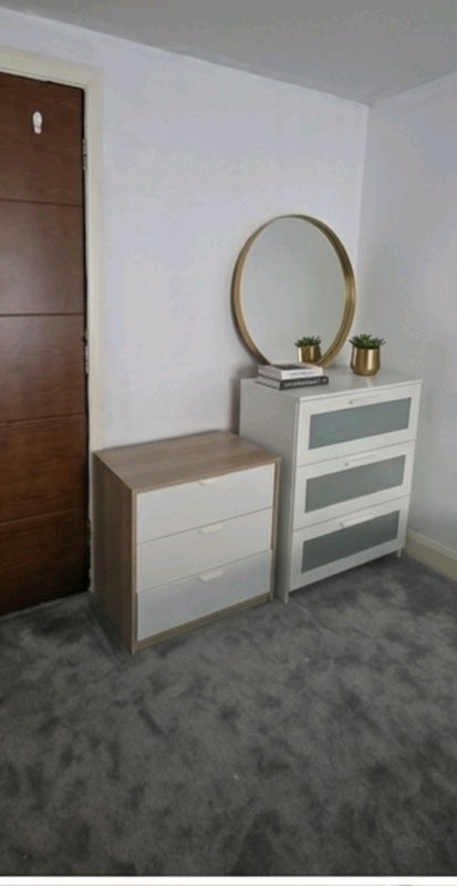 Room Cuba Street in Greater London