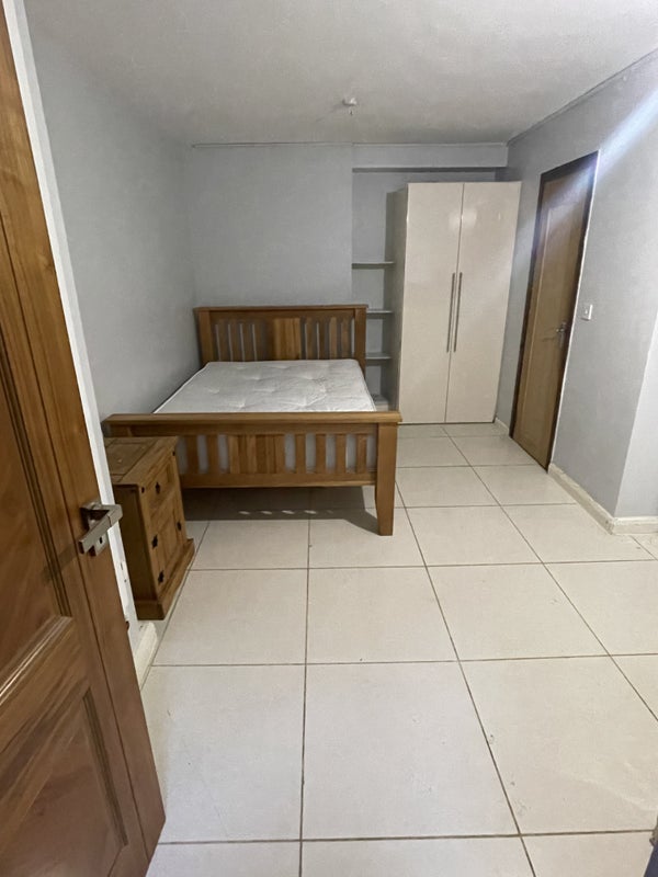 Room Cordwallis Road in Maidenhead