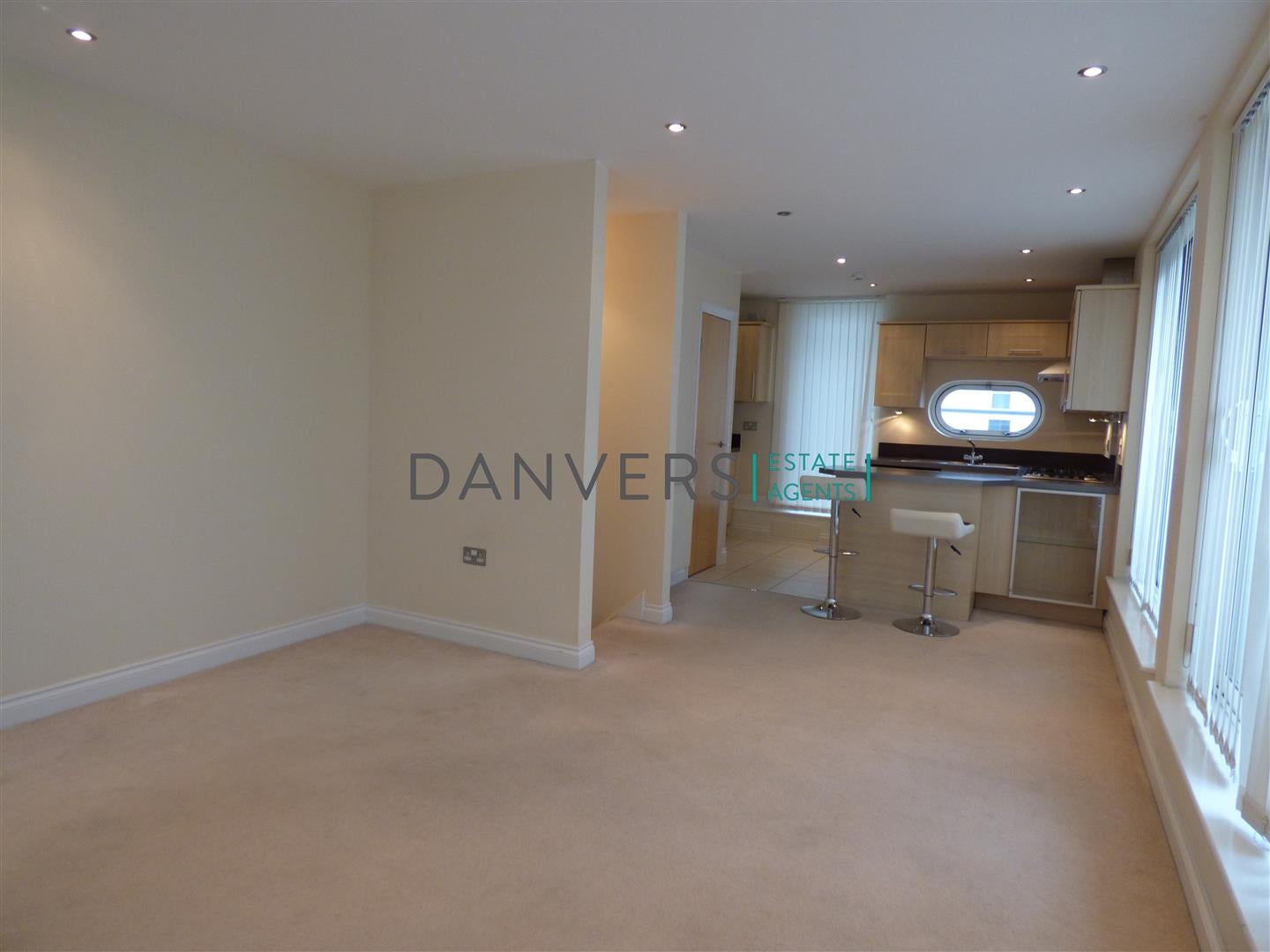 Flat Watkin Road in Leicester