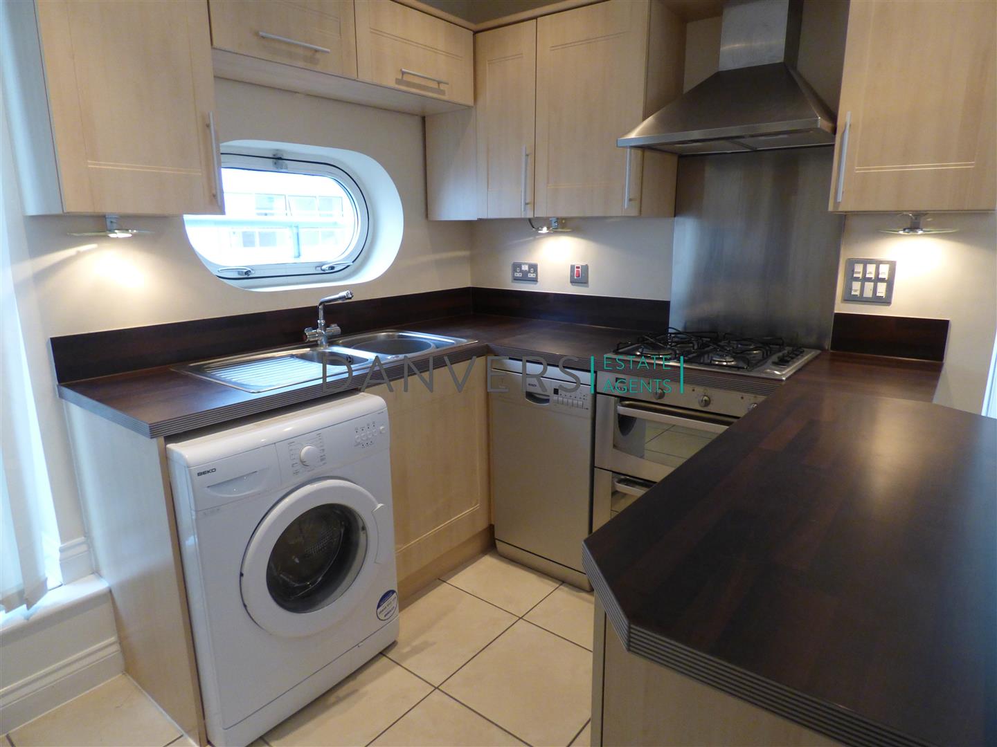 Flat Watkin Road in Leicester