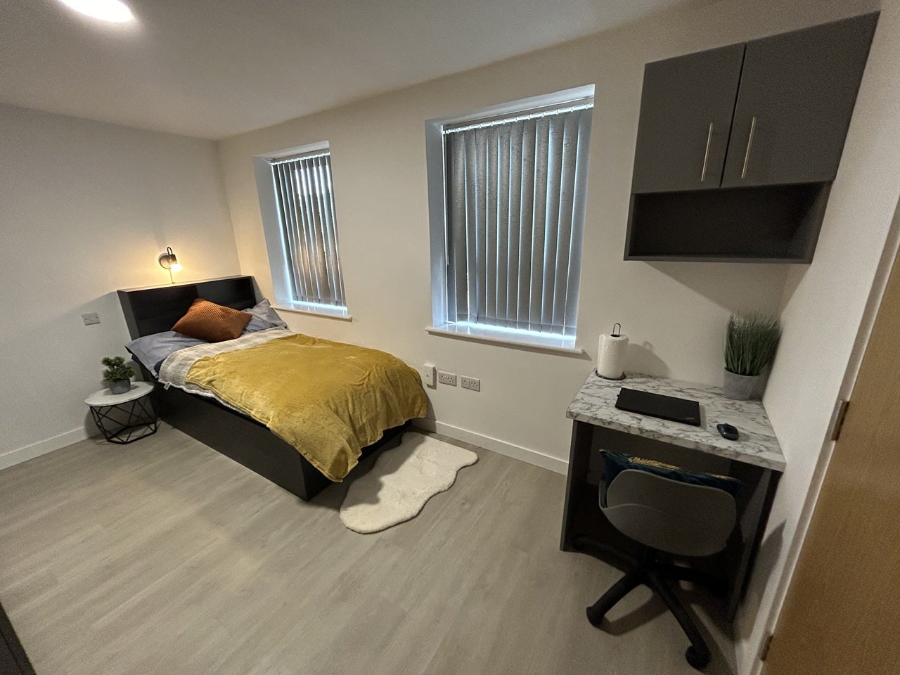 Flat Humphrey Road in Manchester