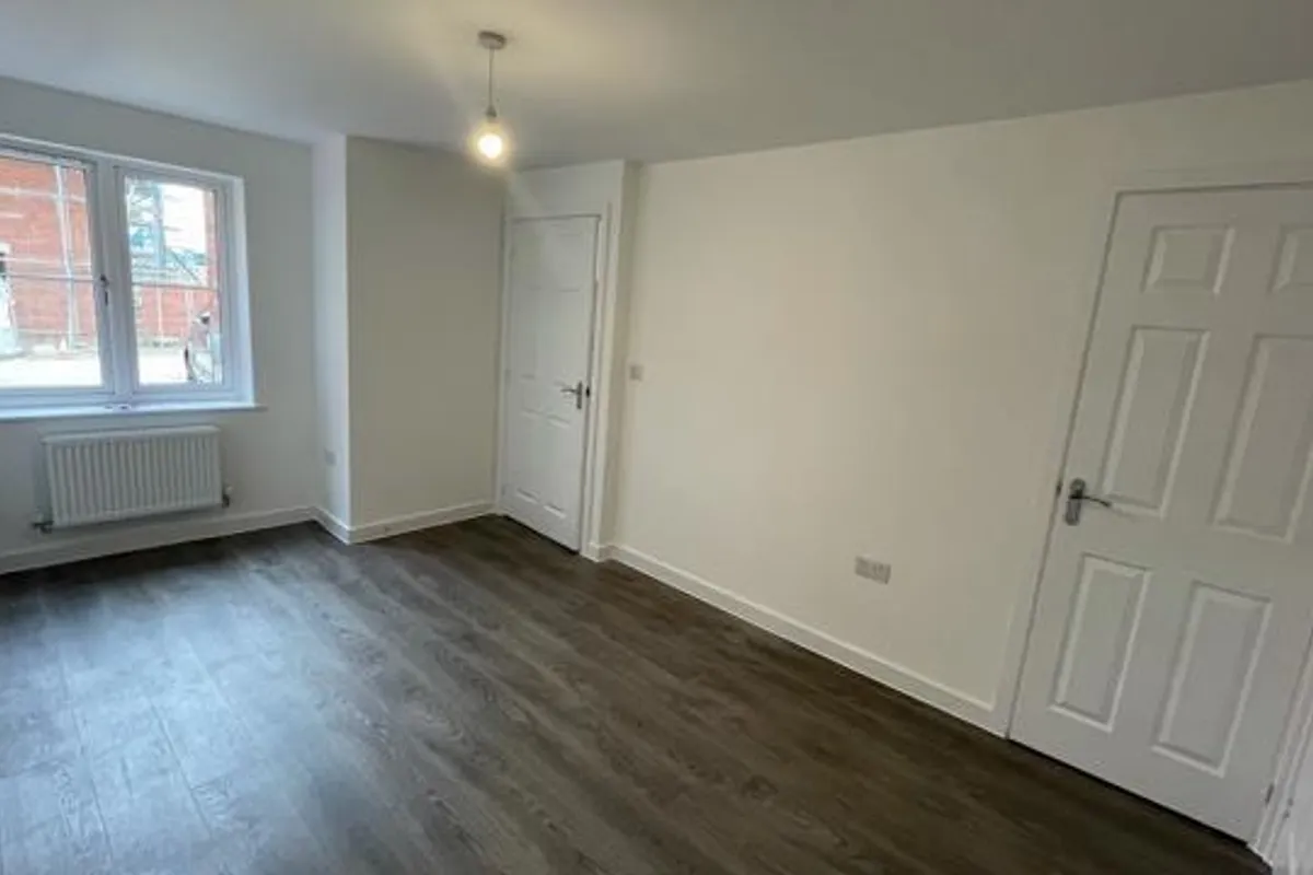 House Trout Close in Weldon