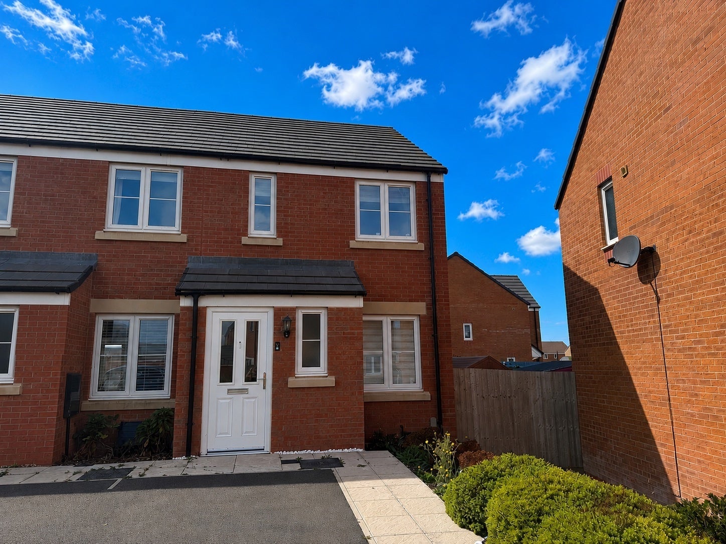 House Trout Close in Weldon