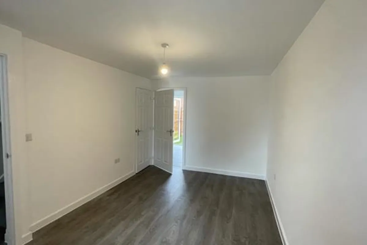 House Trout Close in Weldon