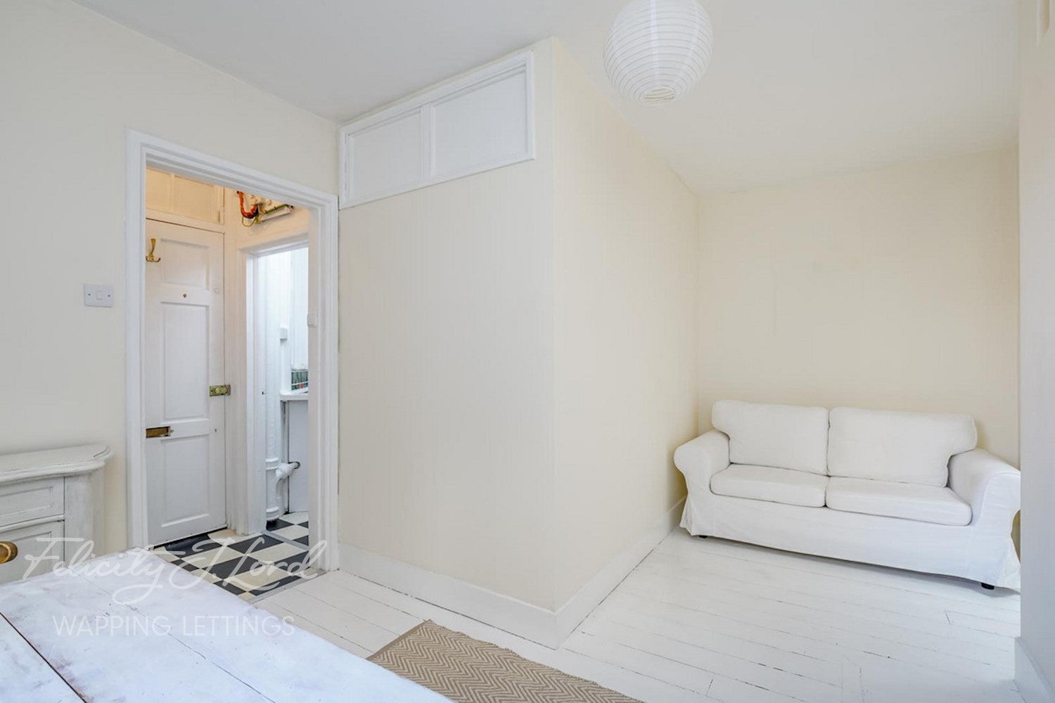 Flat Redmans Road in Greater London