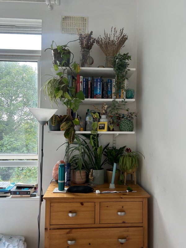 Room Louvaine Road in Greater London