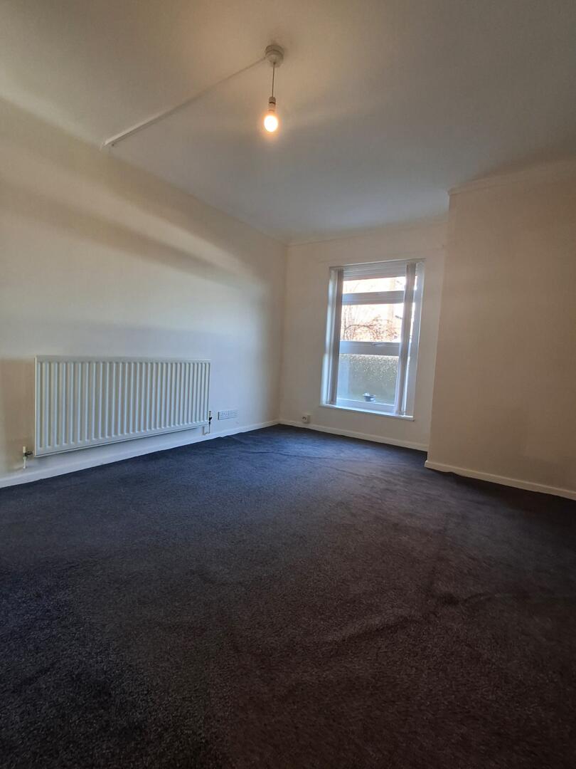 Flat Brookside Avenue in Telford