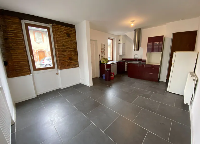 Flat Place de la Prade in Longages