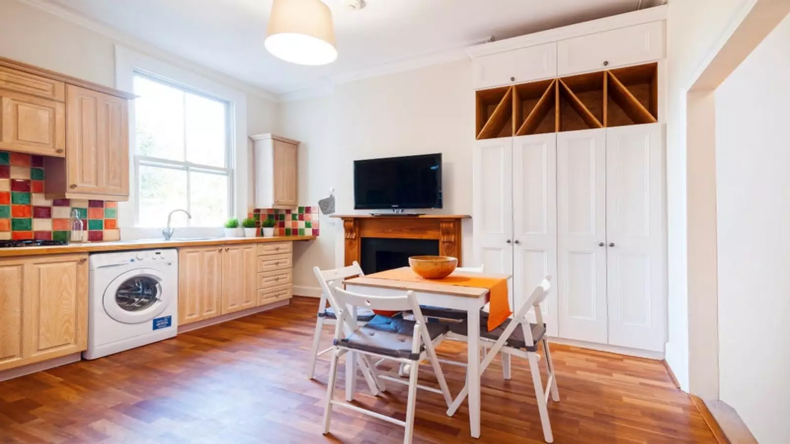 Flat Trinity Road in Greater London