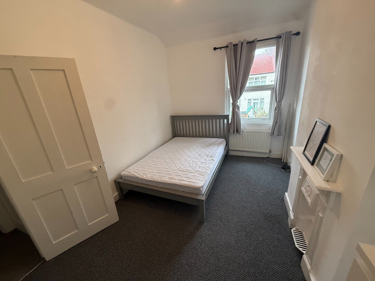 Room Windermere Road in Greater London