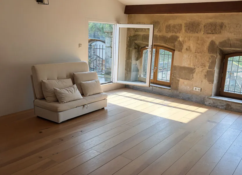Flat Rue du Jeu de Maille in Saint-Paul-Trois-Châteaux