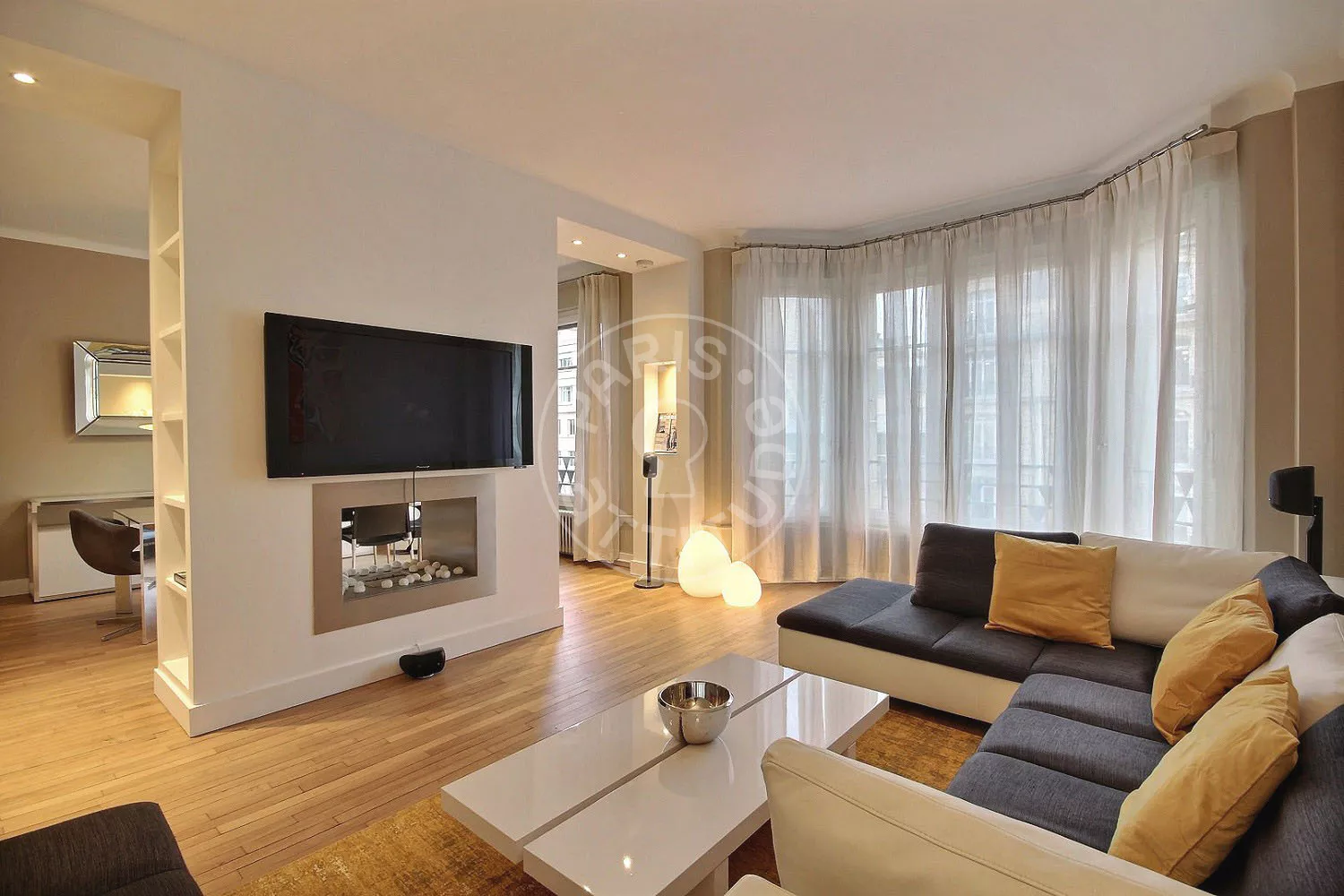 Appartement Avenue Hoche à Paris