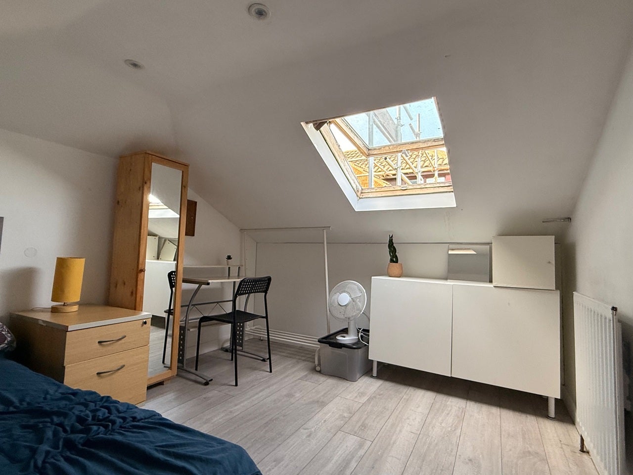 Room Bessborough Road in Greater London