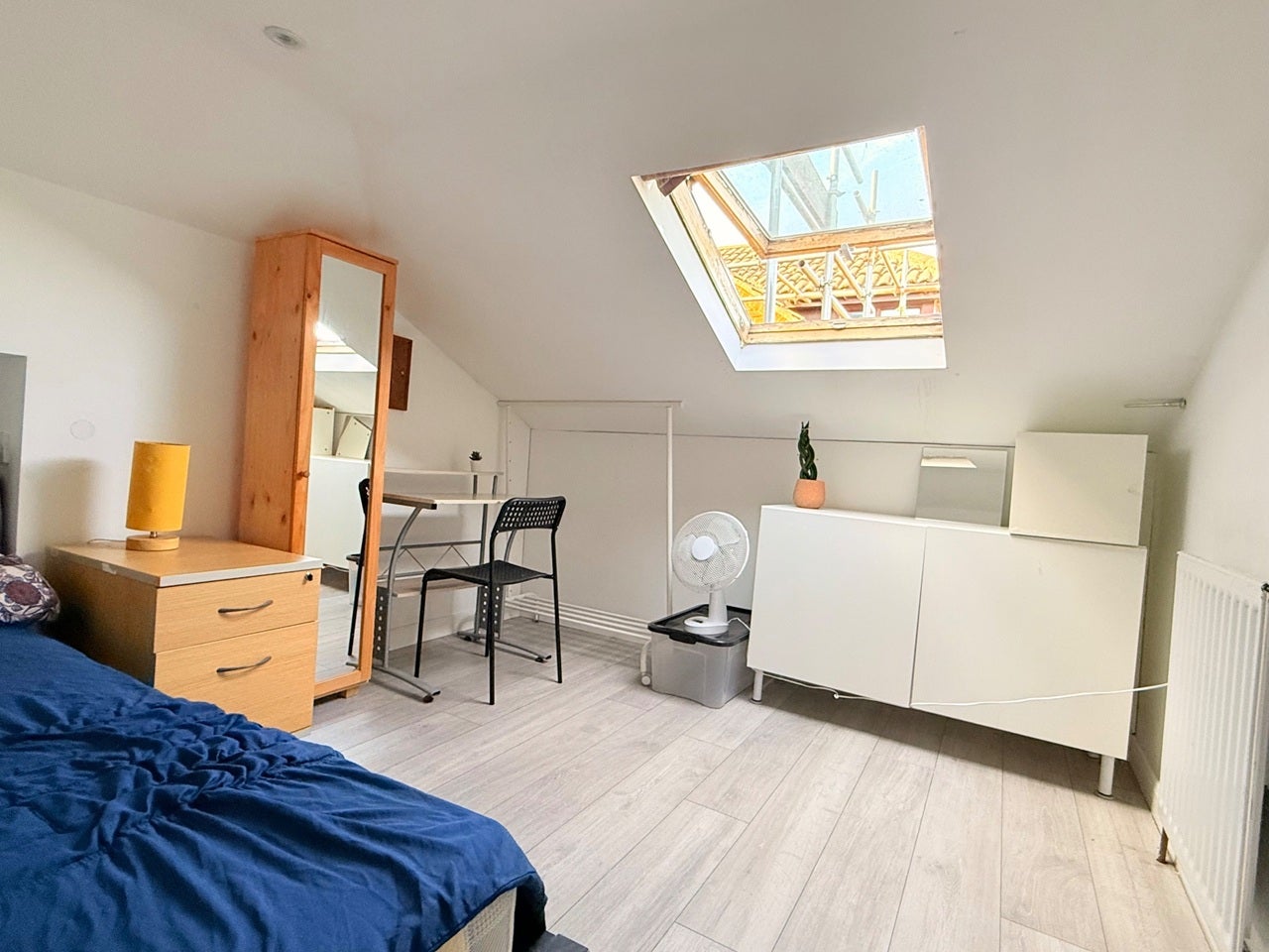 Room Bessborough Road in Greater London