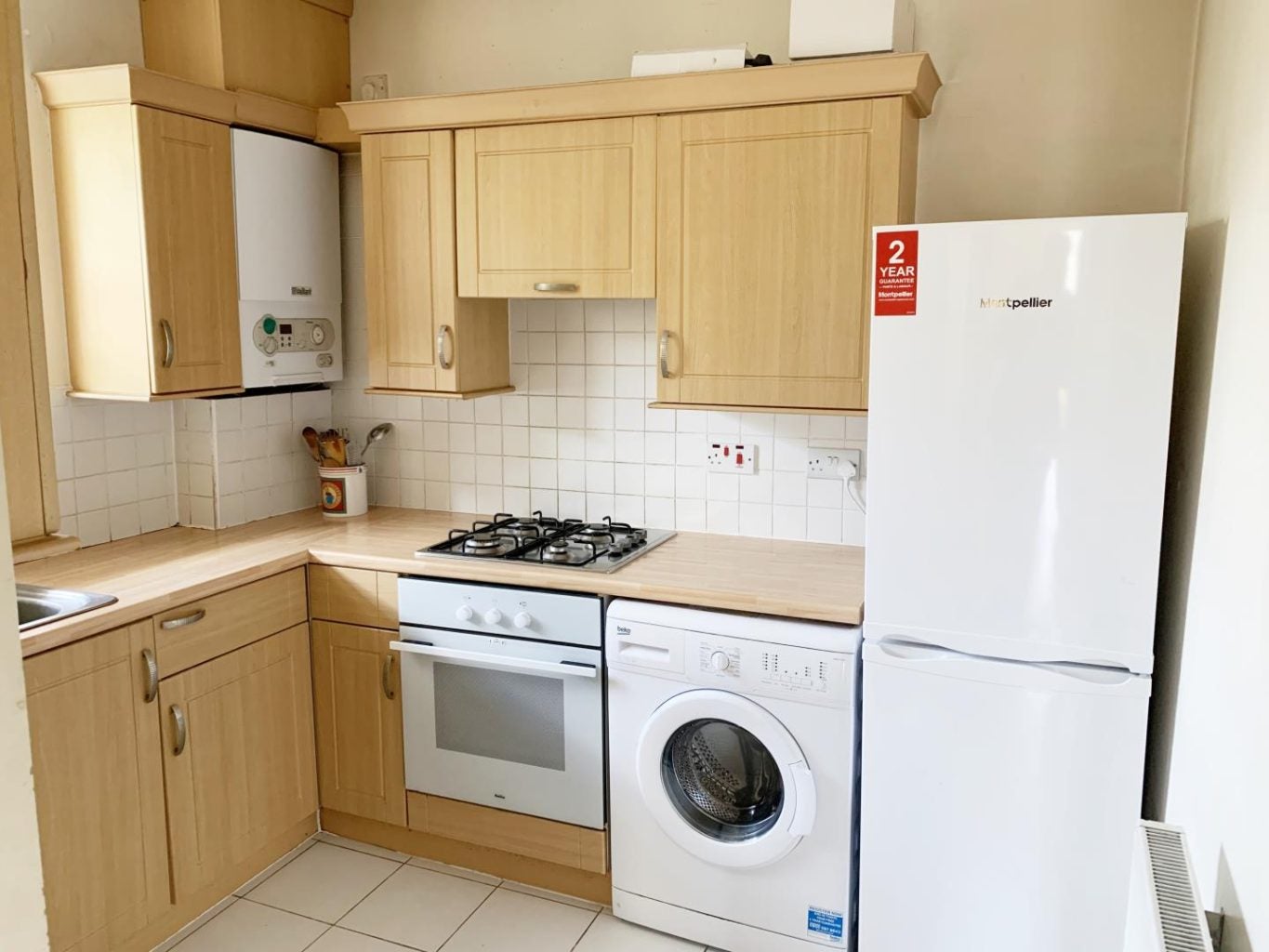 Flat Nuttall Street in Greater London