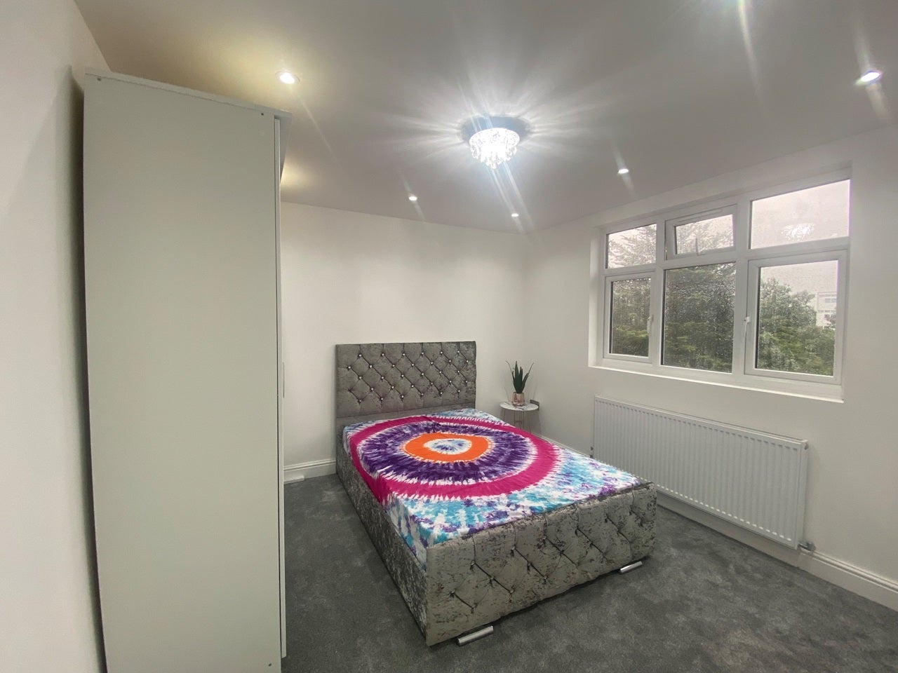 Room Lonsdale Avenue in Greater London
